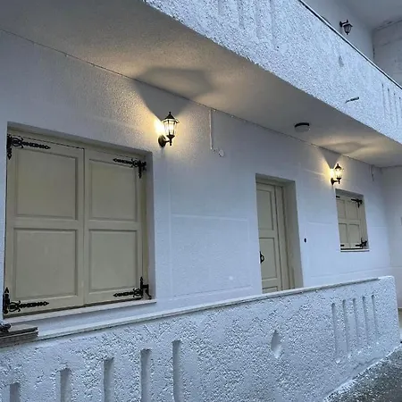 Philoxenia Traditional House * Palaílimnos